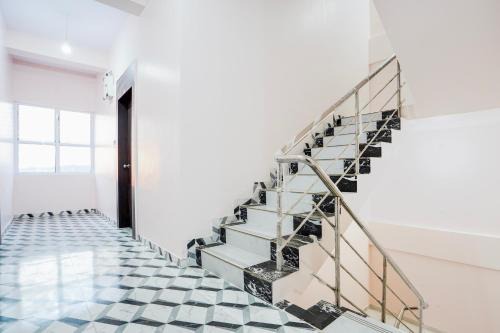 Hotel O K2 Lodging And Boarding