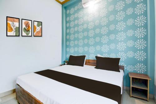 Hotel O Mahamaya Guest House