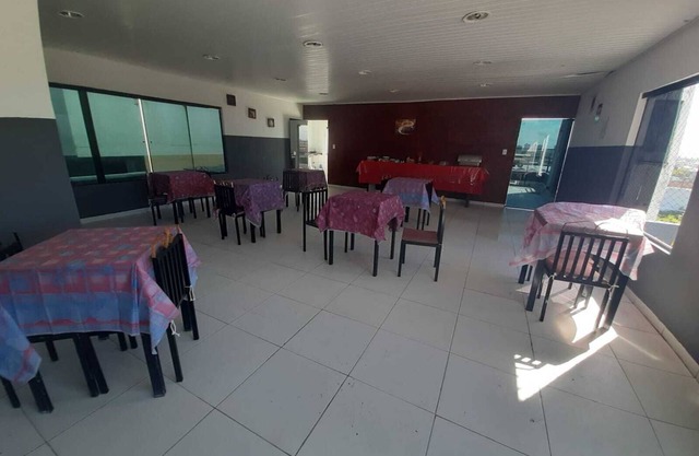 Hotel on the Atalaia waterfront!