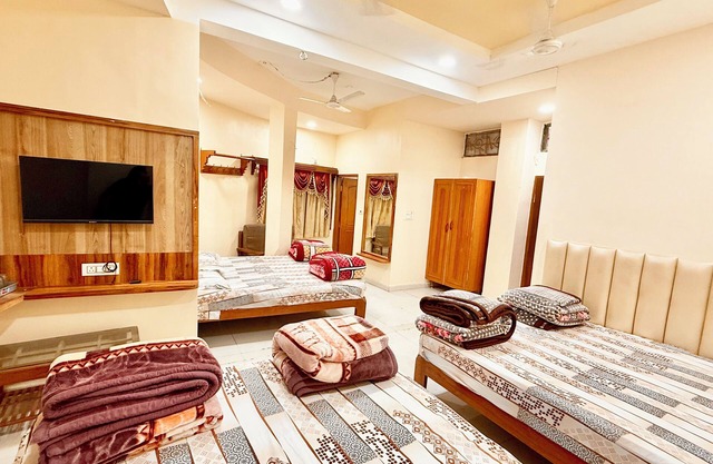 Hotel P Landmark Palace-near Main Places