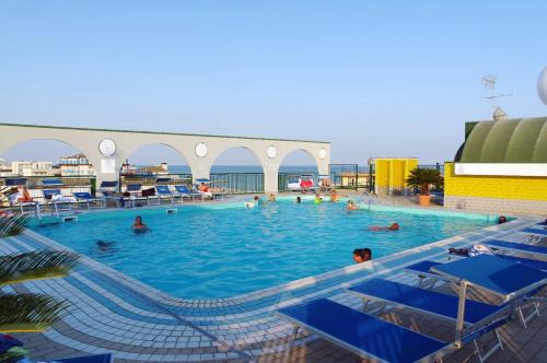 HOTEL - RESORT APARTMENTS THE FAMILY NEST - The Suite are located in various Tourist Village and Resort but always in Caorle - Pet Friendly - Family Resort - With or Without Swimming Pool - With Breakfast Room with Supplement - With Private Parking inside