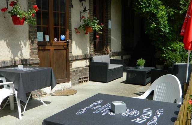 HOTEL RESTAURANT LE CYGNE