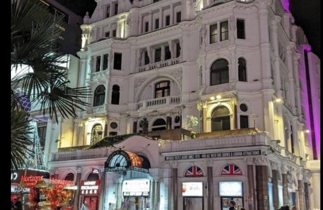 Hotel Room for Rent in Leicester Square, Central London