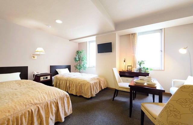 Hotel ShoE Nonsmoking Triple room3 single bed/Sapporo Hokkaidō