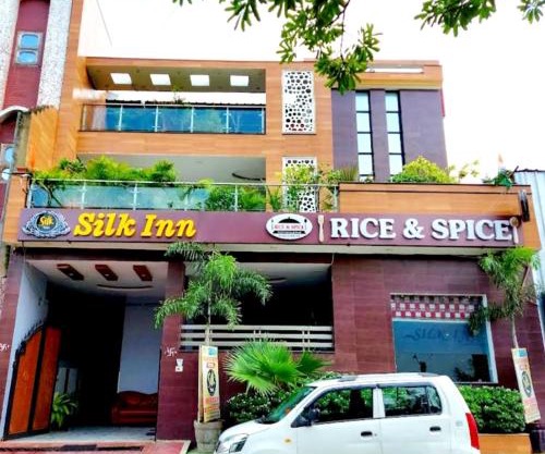 Hotel Silk Inn Luxury At No Cost