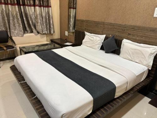 Hotel Swarat Inn by RoyalFlame