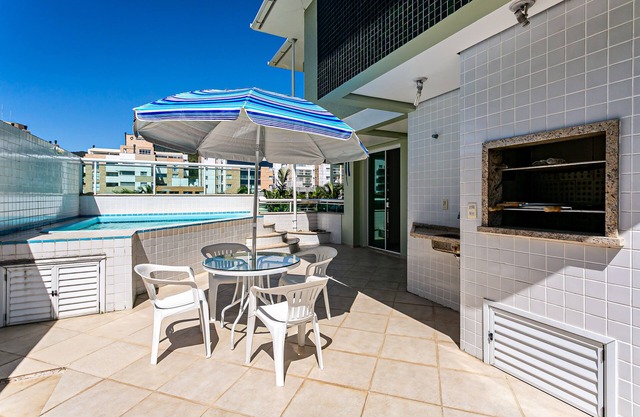 House 03 suites, 4 bathrooms, swimming pool, internet, air conditioning, garage