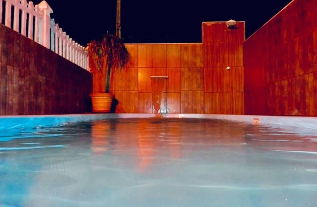 House 1 min walk from the beach - up to 10 people - swimming pool - barbecue - air conditioning