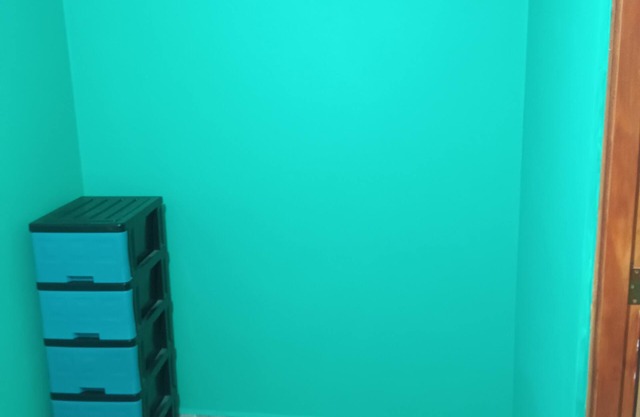 House 2 story 3 planter's at front beige& Brown color