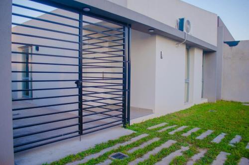 House 4 minutes from the airport