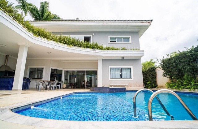 House 5 suites, with swimming pool on Pernambuco Beach
