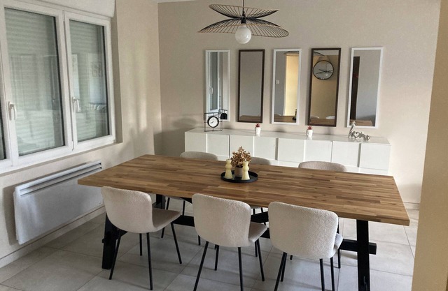 House 8 persons