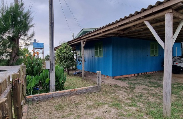 House overlooking the sea a few steps from the beach, with kiosk for events