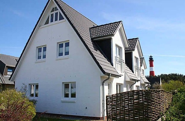 House Emilia app. lighthouse