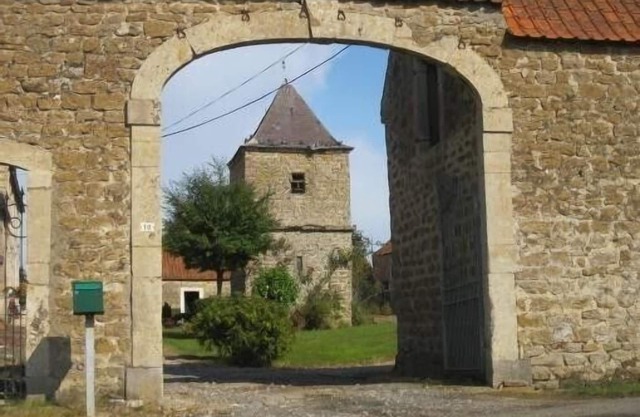 House For 6 Pers. (+2 Children) In An 18th Century Residence
