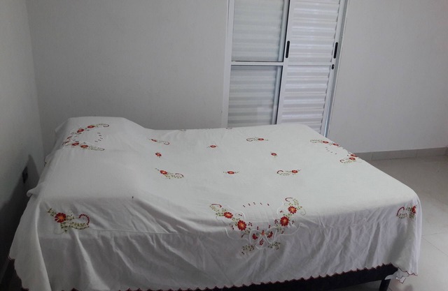 House for 9 people large living room 2 balconies tv Netflix wi-fi beautiful beach