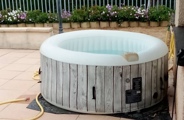 House at the foot of the Beaujolais with swimming pool ideal for families