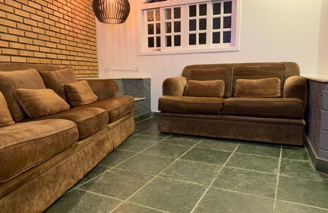 House in Itanhaém facing the sea, 50 meters from the sandy beach.