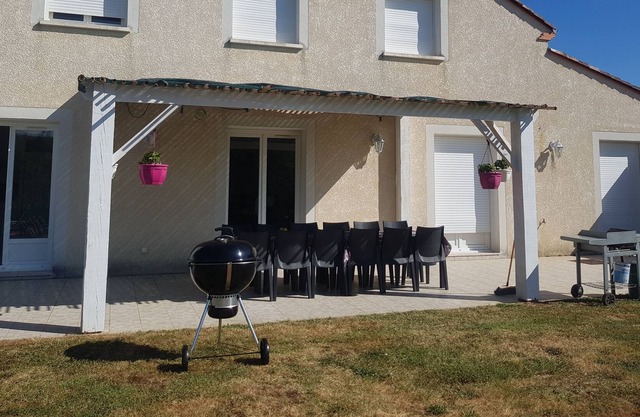 House in lot et garonne near agen 15 pers1h olympic games in bordeaux