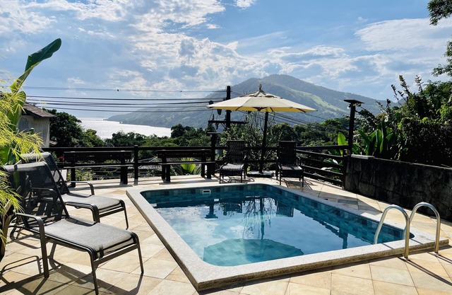 House in Portogalo with Beautiful Sea View