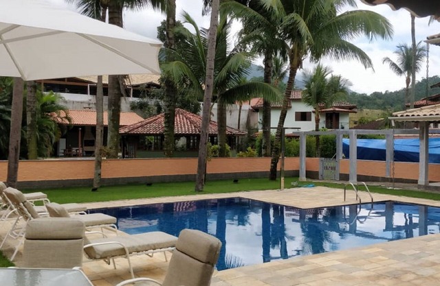 HOUSE ISLAND CONDOMINIUM CLOSED