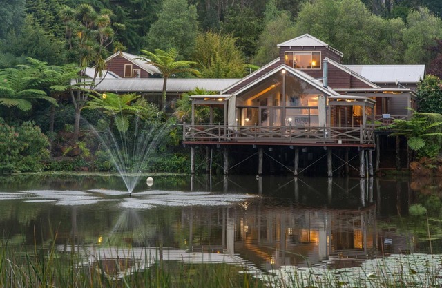 House on the Lake: Tranquil & unique oasis