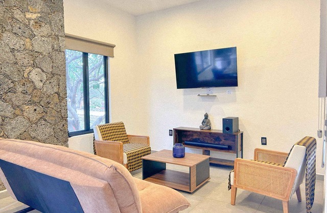 House Surrounded by Nature in Tepoztlán Morelos