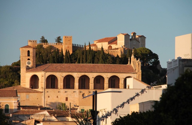 House with flair, 3 terraces in the heart of Artà, flexible arrvial days