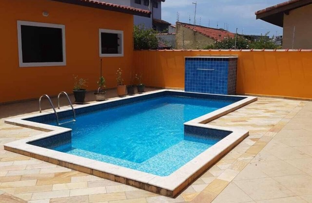 House with hydro pool
