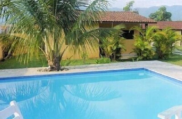 Houses 2 bedrooms in Camburi Beach for daily, monthly and annual rental.