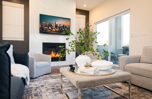 Houston Modern Luxury w Rooftop: Walkable&Spacious