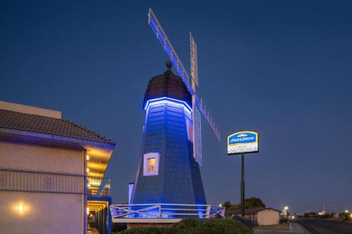 Howard Johnson by Wyndham Modesto Ceres