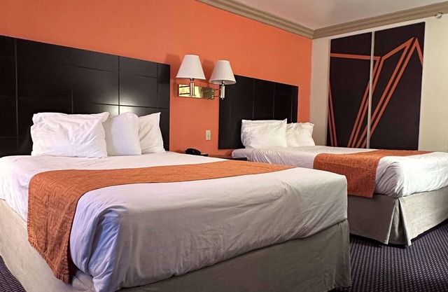 Howard Johnson by Wyndham Norco