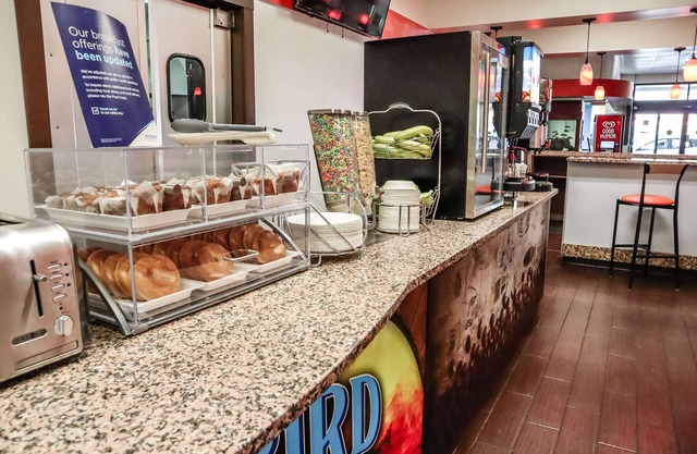 Howard Johnson by Wyndham Ocala FL I-75