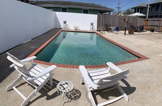 Huge 2nd Floor Furnished Apt in Historic Bywater Housen30 day rentals only