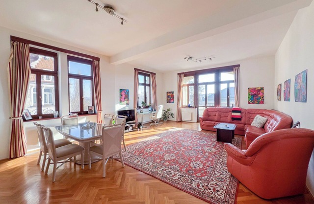 Huge Apartment 1 min from Dancing House, Prague on the river, 5 Star