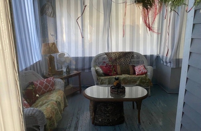 Huge historic home on St John's River