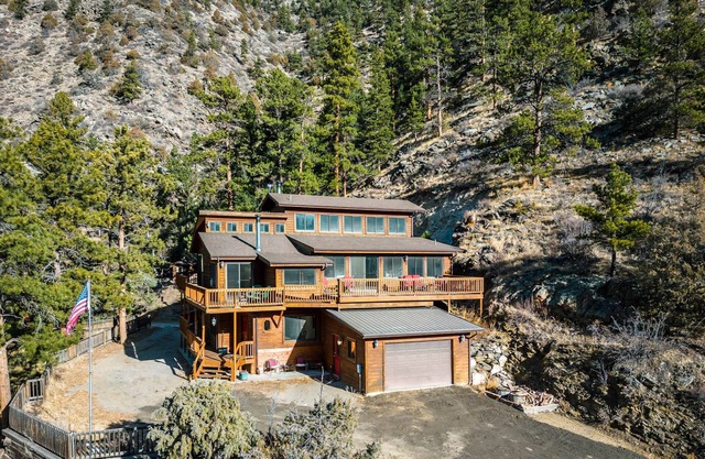 HUGE Home near Estes Park and Rocky Mountain National Park