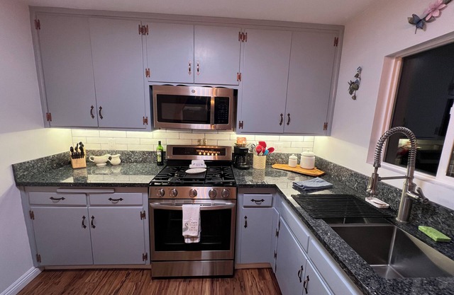 Hummingbird Mountain Cottage