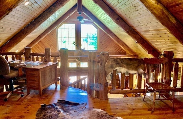 Hunters Hollow Lodge w/Outdoor Hot Tub