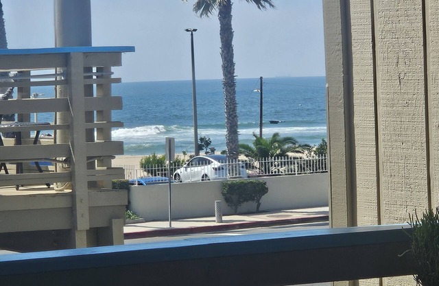 Huntington Surf Inn