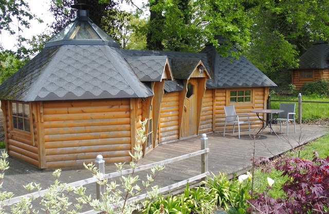 Hut 2 person for a magical stay in Brocéliande, Brittany