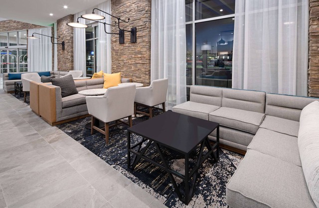 Hyatt Place Bakersfield