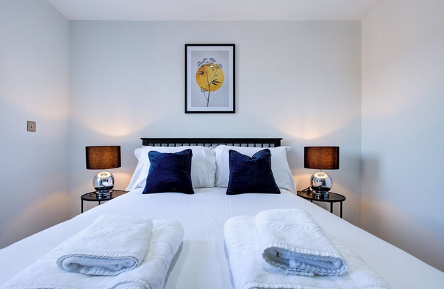 Hybrid Resi - Uxbridge|3 Bed Apartment