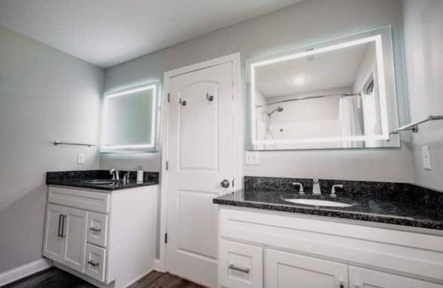 I-65 NEW | Family Friendly | Clean Modern Home