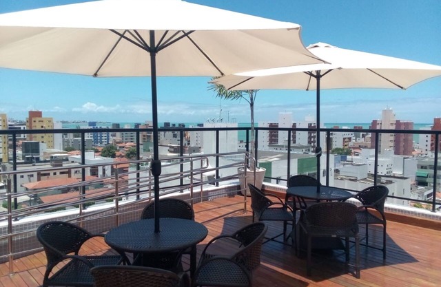 I rent a complete flat on Bessa beach in João Pessoa, family atmosphere.