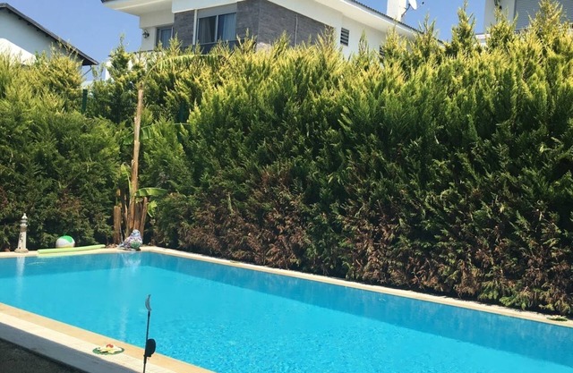 "İzmir Alaçatı’da Özel Havuzlu, Lüks ve Konforlu Tatil Villası