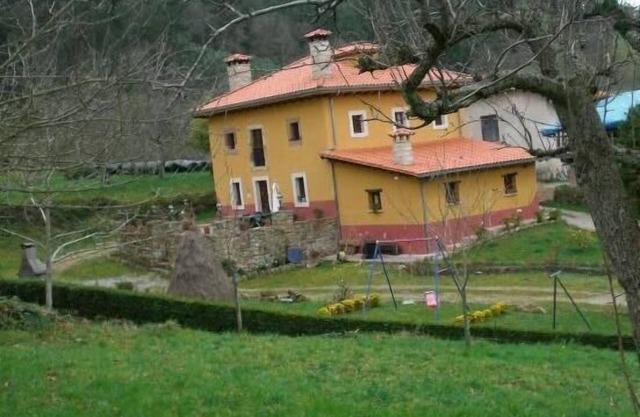 Ideal rural house "Casa Capión", near Gijón 20 minutes from the beach