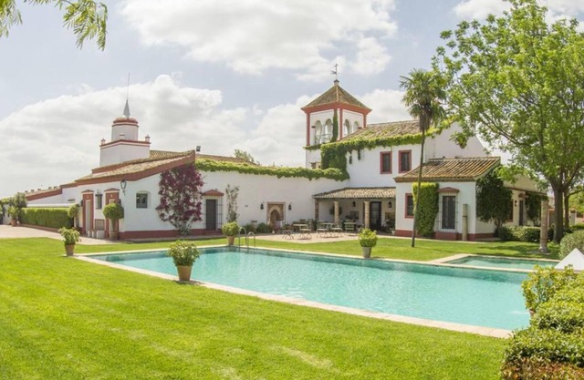 Ideal rural house for families