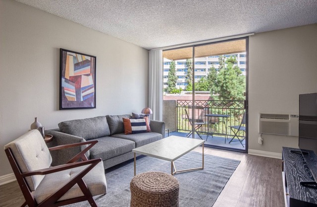 Ideal Westwood 1BR w/Gym, nr. UCLA/Medical Center by Blueground